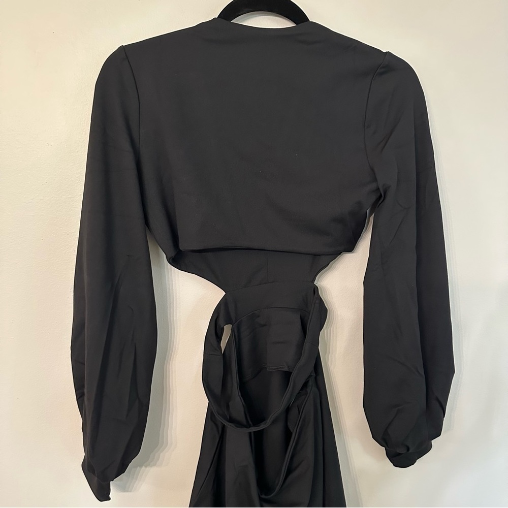 NWT Susana Monaco Black Deep V-Neck Cut out Back Dress Size Small - Picture 11 of 13